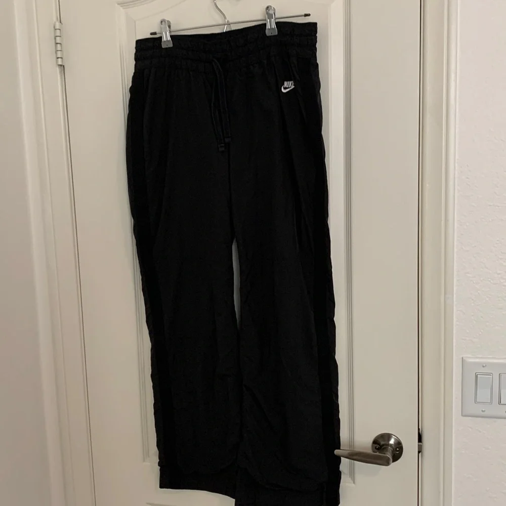 Nike Track pants - Picture 1 of 11